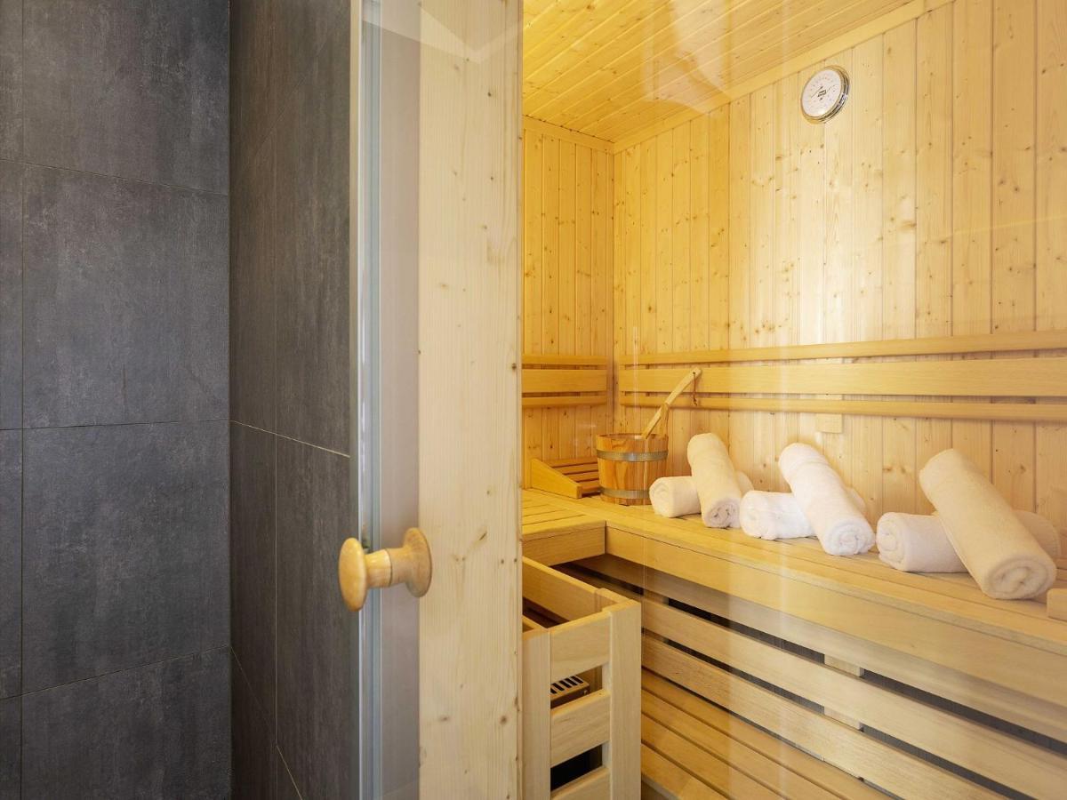 Luxus Reetdachvilla mit 3 Schlafzimmern, Sauna und Kamin F08 Dranske Exterior foto